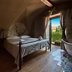 Volta Bed & Breakfast 4*